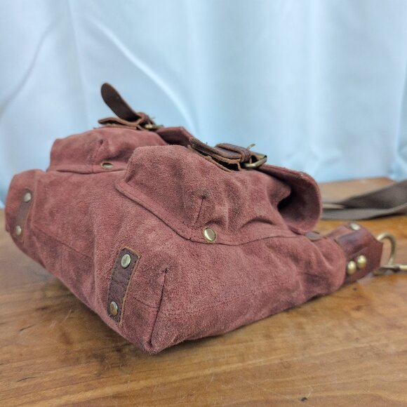Mo & Co Suede leather Crossbody Bag - Picture 7 of 8